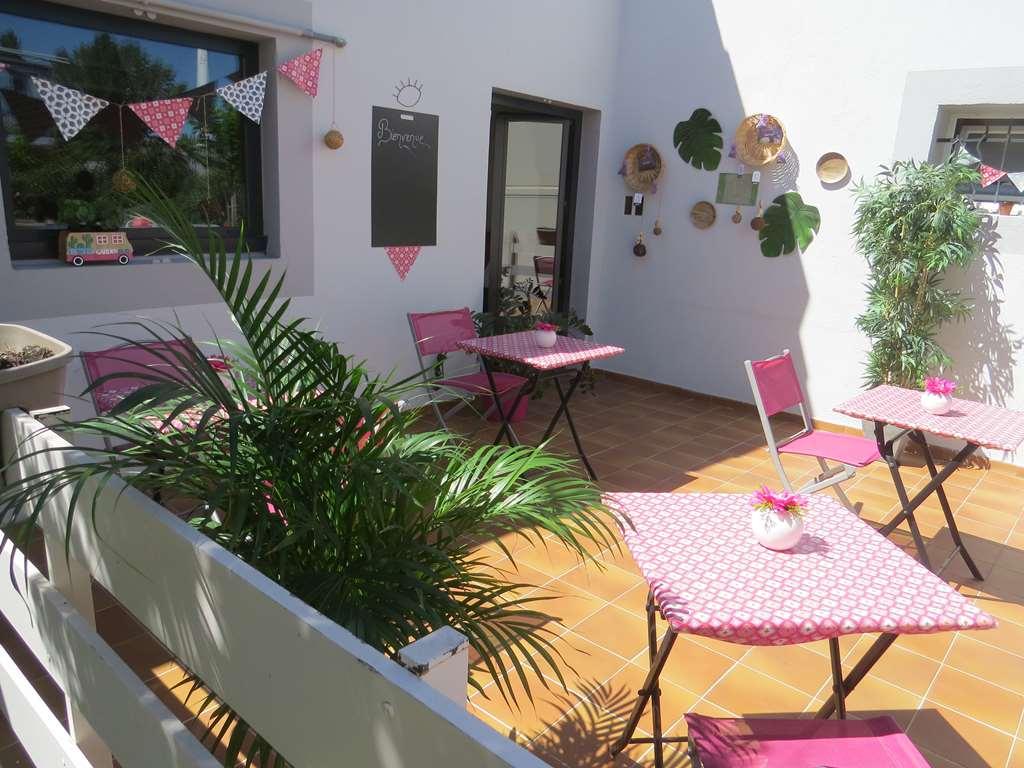 Hôtel-Restaurant Kyriad Cap Sud Avignon Exterior foto